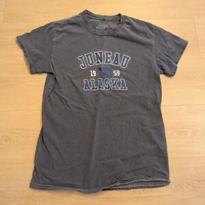 Blue 84 Juneau Alaska Bear Graphic T-Shirt Gray Women Small Hiking Faded